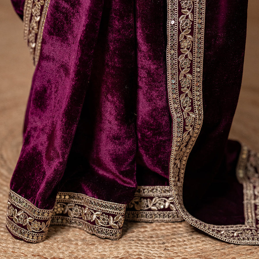 Noor-e-Shaam - Velvet Saree with Antique Gold Work