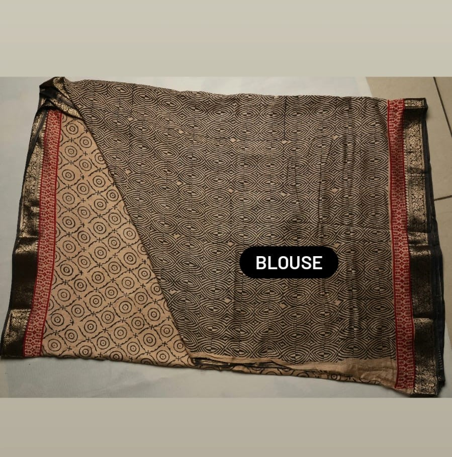 Vintage Circular Charm - Soft Silk Saree