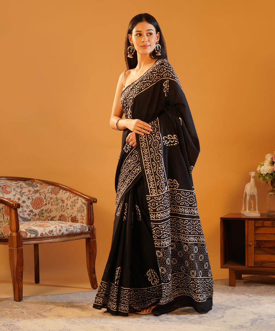 Reshmi Raat - Hand-Blocked Mul Cotton Saree