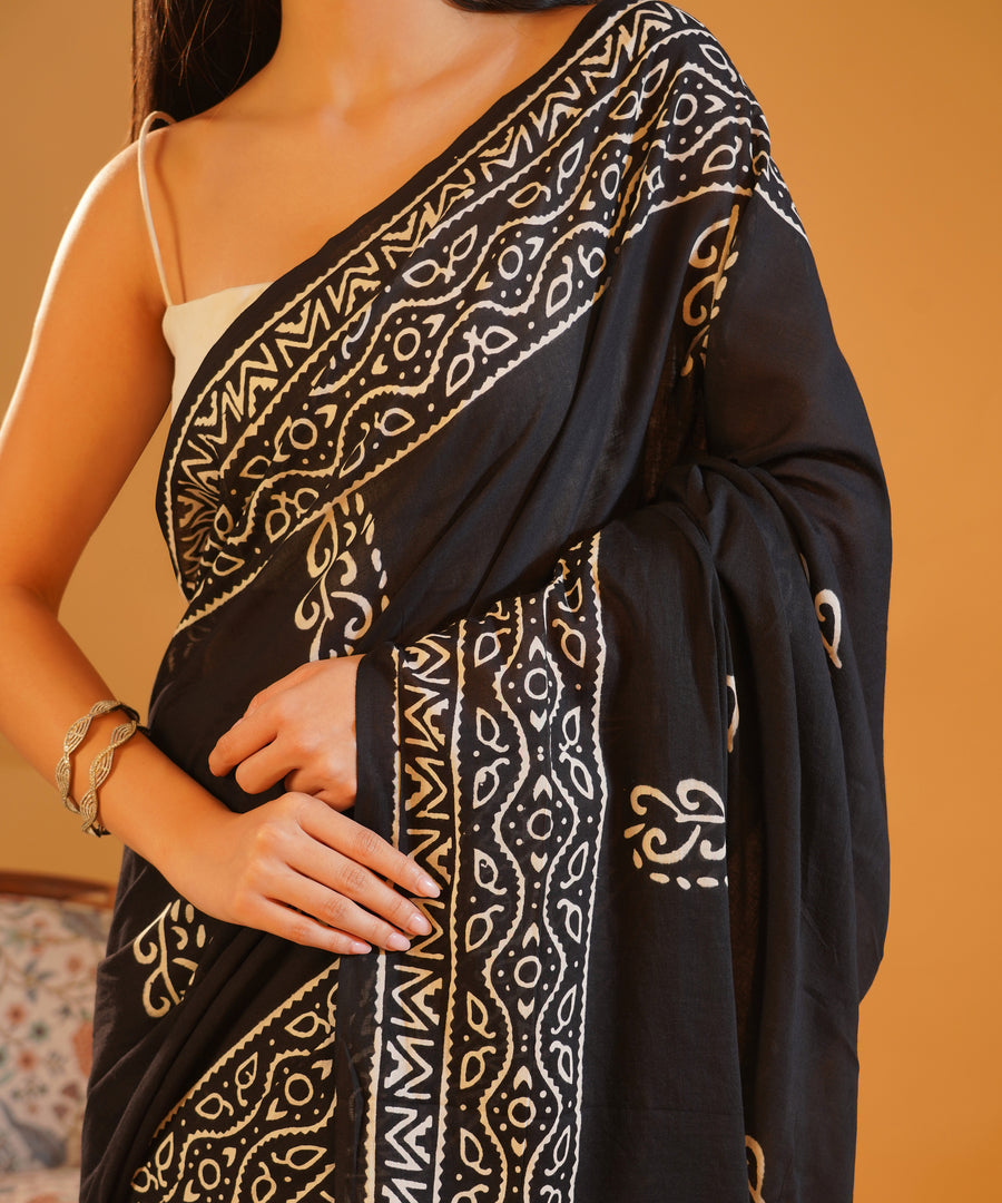 Reshmi Raat - Hand-Blocked Mul Cotton Saree